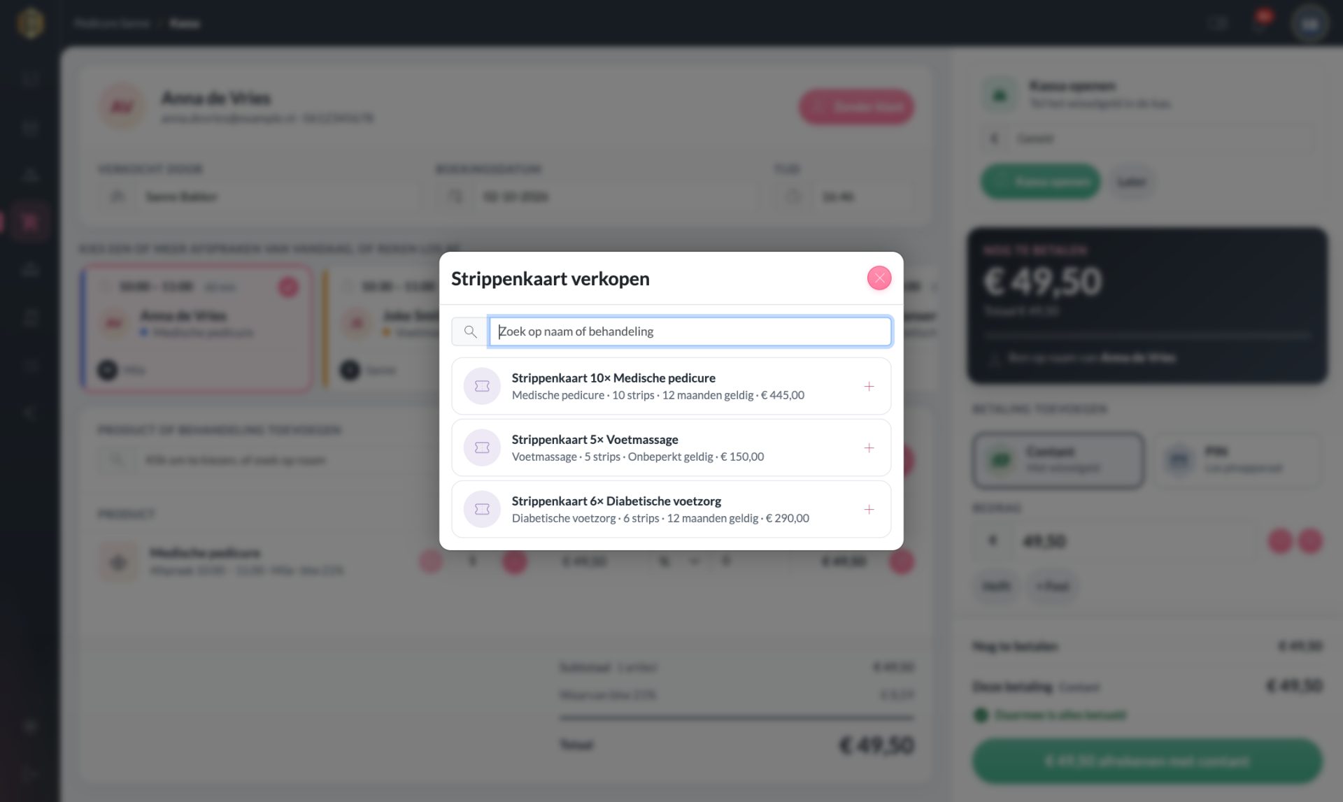Het venster Strippenkaart verkopen in de kassa met drie strippenkaarten om uit te kiezen
